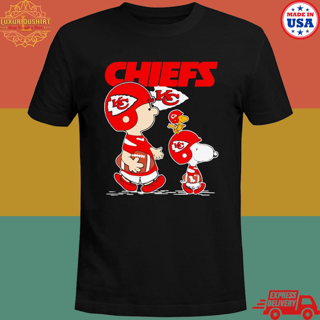 Official Snoopy and charlie playing Kansas city Chiefs T-shirt