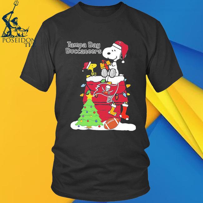 Christmas Snoopy Tampa Bay Buccaneers Shirt