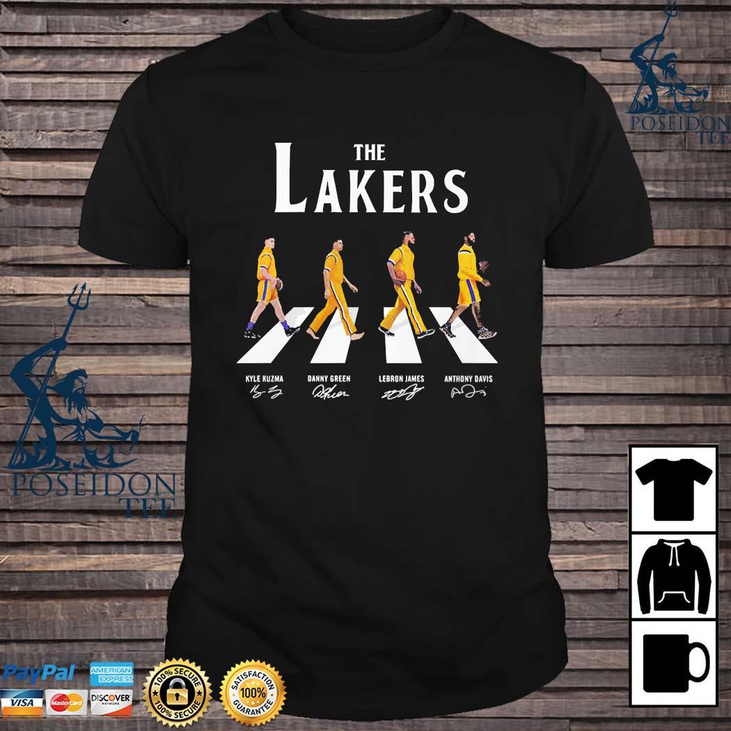 Green Bay Packers walking Abbey Road football players signatures shirt,  hoodie, sweater, long sleeve and tank top